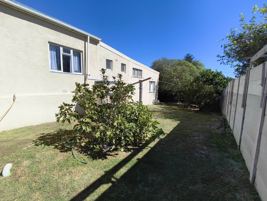 4 Bedroom Property for Sale in Gansbaai Central Western Cape